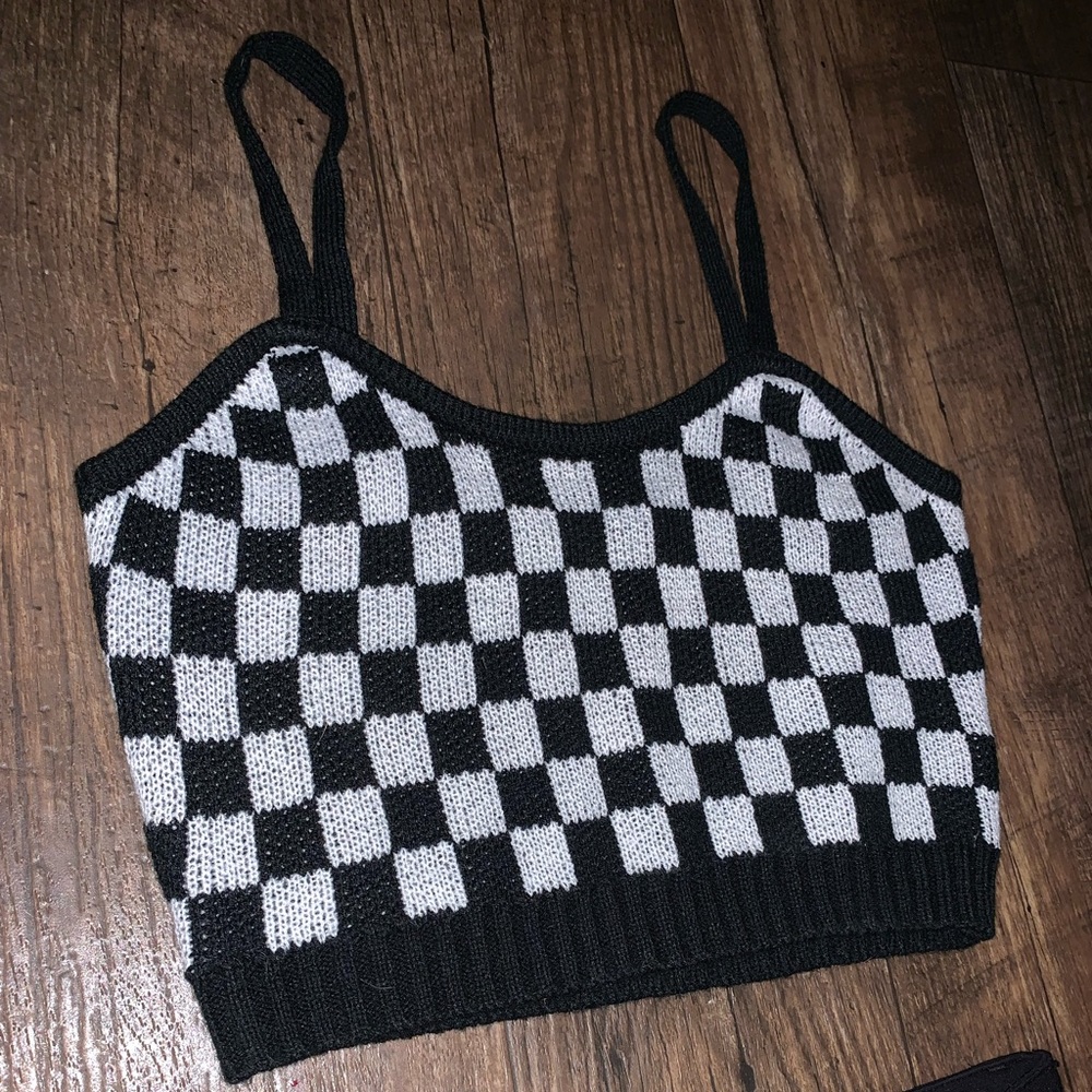 Knitted Checkered Tank - Picture 2 of 3